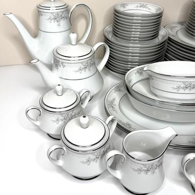 95 Piece Set of Noritake - Legendary Sweet Leilani China Set with Serving Pieces