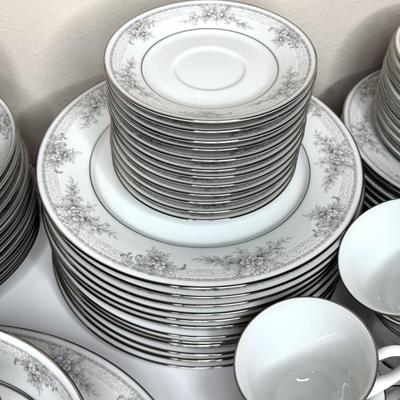 95 Piece Set of Noritake - Legendary Sweet Leilani China Set with Serving Pieces