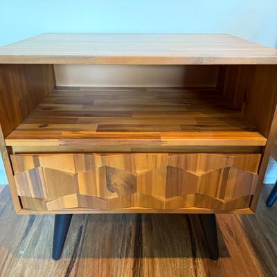 Sale Photo Thumbnail #76: Please see all pictures as they are the best representation of the items. The pictures show condition and what is included in the lot. All items unless noted, are pre-owned and have been used. *If you purchase furniture, you MUST bring help. We do not all