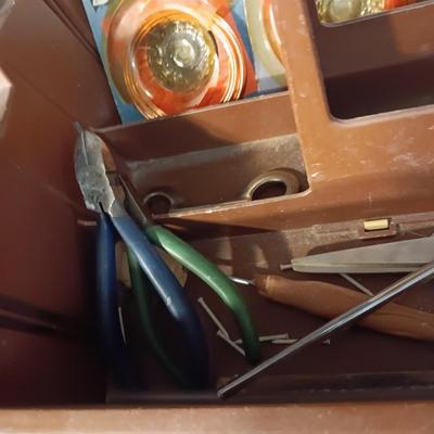 HAND CRANK BENCH GRINDER PLUS SMALLER HAND TOOLS