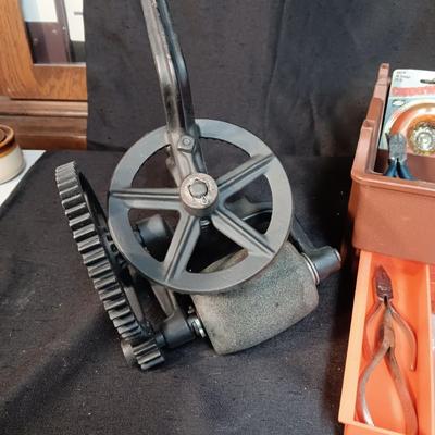 HAND CRANK BENCH GRINDER PLUS SMALLER HAND TOOLS