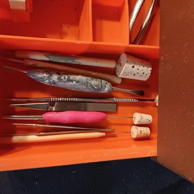HAND CRANK BENCH GRINDER PLUS SMALLER HAND TOOLS