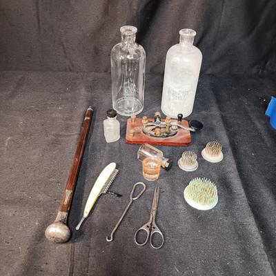 SMALLER ANTIQUE AND VINTAGE ITEMS INCLUDING PARTIAL WAND W/STERLING KNOB ON THE END