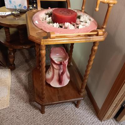 VICTORIAN STYLE WASH STAND
