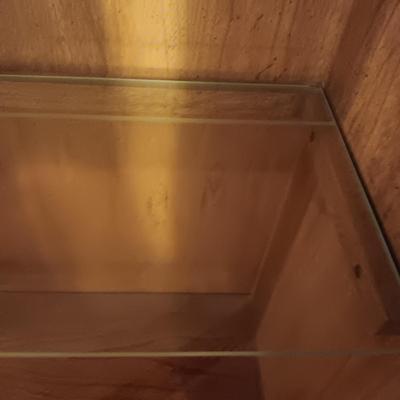 BEAUTIFUL LIGHTED DISPLAY CABINET