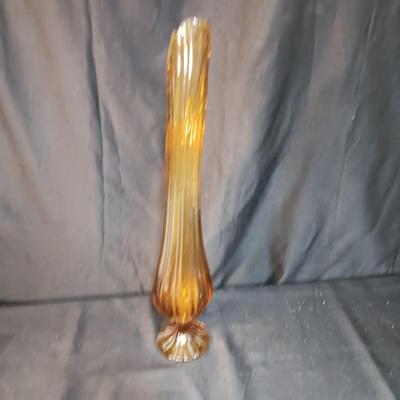 AMBER/GOLD GLASS SWUNG VASE