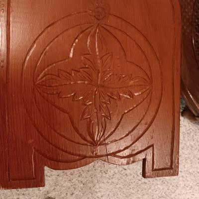 3 TIER HALF MOON SIDE TABLE AND A WOODEN ENGRAVED MAGAZINE HOLDER