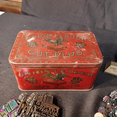 ADVERTISING COLLECTIBLES