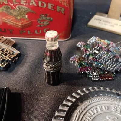 ADVERTISING COLLECTIBLES