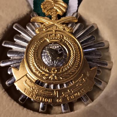 MILITARY FIRST AID KIT, DIE-CAST MODEL PLANE AND LIBERATION OF KUWAIT MEDAL
