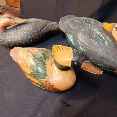 3 WOODEN DUCKS