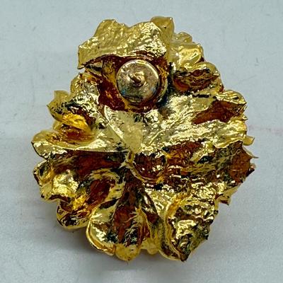 Vintage Frilly Gold Tone Crumpled Leaf Pendant and Earrings missing backs