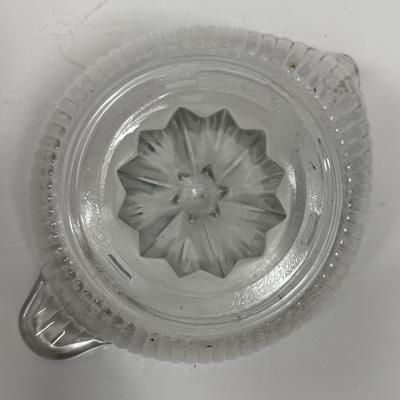 Vintage Anchor Hocking Glass Citrus Juicer/Anchor Hocking/Orange Juicer/Lemon Juicer