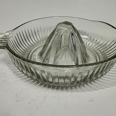 Vintage Anchor Hocking Glass Citrus Juicer/Anchor Hocking/Orange Juicer/Lemon Juicer
