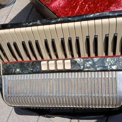 Vintage Paolo Soprani Accordion – Made in Italy – With Original Case