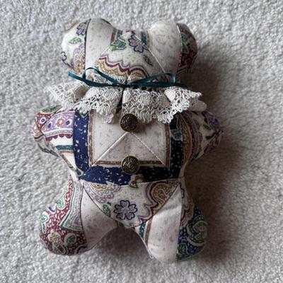 Handmade Quilt Wall Hangings and More (PB-DZ)