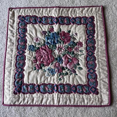 Handmade Quilt Wall Hangings and More (PB-DZ)