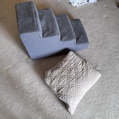 Surefit Dog Slip Cover and Steps (PB-DZ)