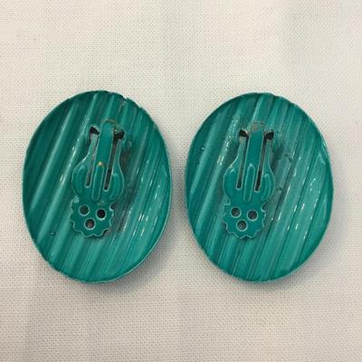 Super cute vintage Sea green enamel, oval textured clip on earrings