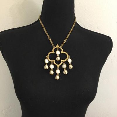 Vintage Monet waterfall necklace