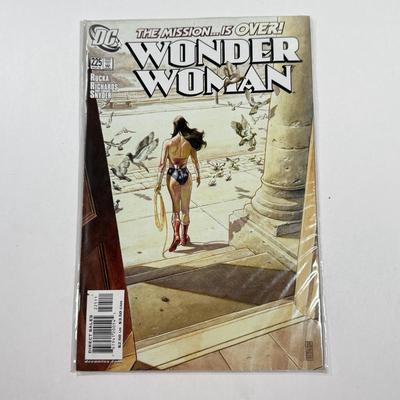 LOT 6L: Comics: DC Wonder Woman, Superman, Lords of the Ultra Realms, Advanced Dungeons & Dragons & more