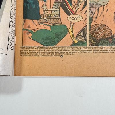 LOT 6L: Comics: DC Wonder Woman, Superman, Lords of the Ultra Realms, Advanced Dungeons & Dragons & more