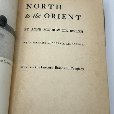 LOT 23L: Vintage Book LOT see description