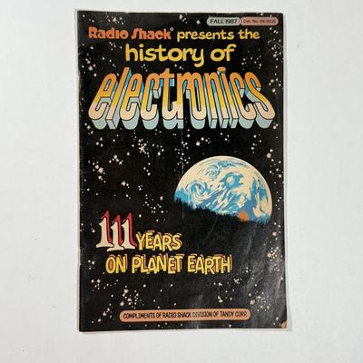 LOT 29L: Comics & More: Marvel Doctor Who, Disney, Richie Rich, Freak Brothers