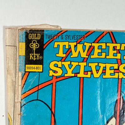 LOT 29L: Comics & More: Marvel Doctor Who, Disney, Richie Rich, Freak Brothers