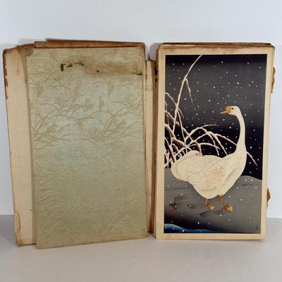 LOT 34Y: Vintage Chinese Books & More