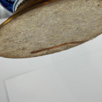 LOT 35Y: Vintage Blue & White Delft Blue and White Porcelain Table Lamp