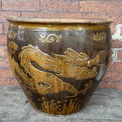 LOT 43L: Antique Chinese Egg Pot Jardiniere Dragon Motif (17 Inches Large)