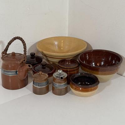 LOT 53D: Assortment of Pottery Stoneware