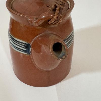 LOT 53D: Assortment of Pottery Stoneware