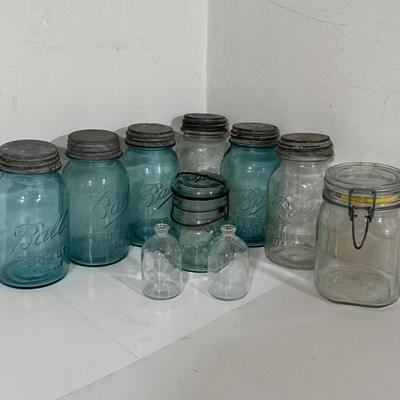 LOT 54L: Assortment of Vintage Ball Mason Jars