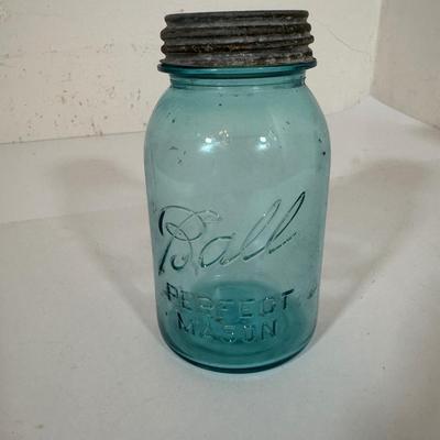 LOT 54L: Assortment of Vintage Ball Mason Jars