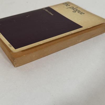 LOT 55L: Authors such as JRR Tolkien, George Orwell, Ian Fleming and others!