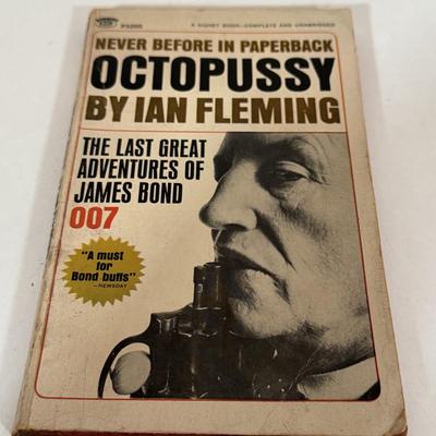 LOT 55L: Authors such as JRR Tolkien, George Orwell, Ian Fleming and others!