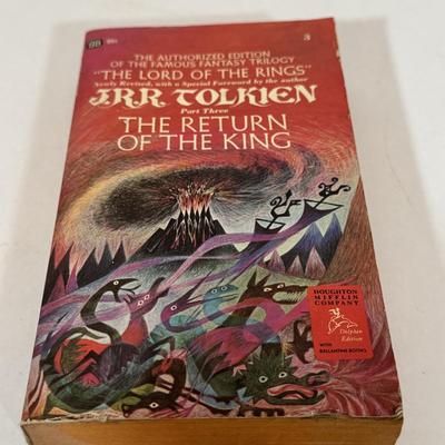 LOT 55L: Authors such as JRR Tolkien, George Orwell, Ian Fleming and others!