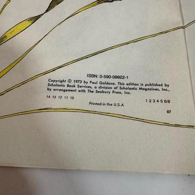 LOT 57D: Assorted Children’s Books featuring Characters as Calvin and Hobbes, Arthur, Clifford the Big Red Dog and More!