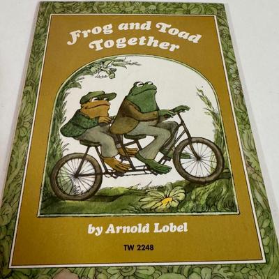 LOT 57D: Assorted Children’s Books featuring Characters as Calvin and Hobbes, Arthur, Clifford the Big Red Dog and More!