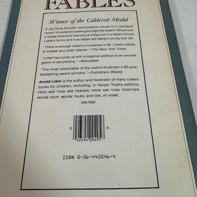 LOT 57D: Assorted Children’s Books featuring Characters as Calvin and Hobbes, Arthur, Clifford the Big Red Dog and More!