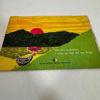 LOT 57D: Assorted Children’s Books featuring Characters as Calvin and Hobbes, Arthur, Clifford the Big Red Dog and More!