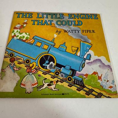 LOT 57D: Assorted Children’s Books featuring Characters as Calvin and Hobbes, Arthur, Clifford the Big Red Dog and More!