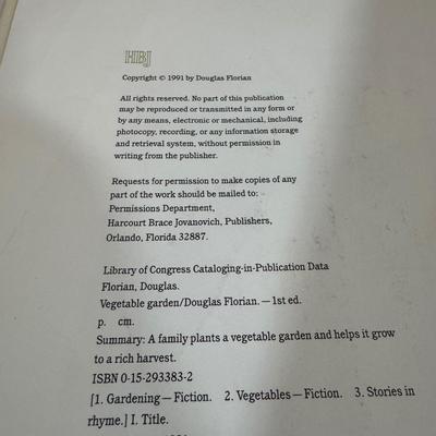 LOT 57D: Assorted Children’s Books featuring Characters as Calvin and Hobbes, Arthur, Clifford the Big Red Dog and More!