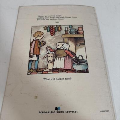 LOT 57D: Assorted Children’s Books featuring Characters as Calvin and Hobbes, Arthur, Clifford the Big Red Dog and More!