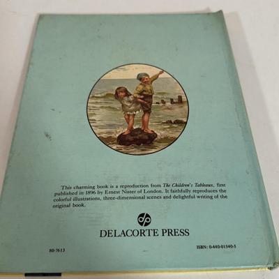 LOT 57D: Assorted Children’s Books featuring Characters as Calvin and Hobbes, Arthur, Clifford the Big Red Dog and More!