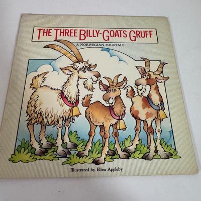 LOT 57D: Assorted Children’s Books featuring Characters as Calvin and Hobbes, Arthur, Clifford the Big Red Dog and More!