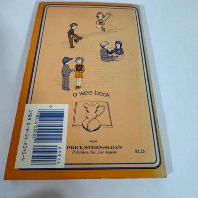 LOT 57D: Assorted Children’s Books featuring Characters as Calvin and Hobbes, Arthur, Clifford the Big Red Dog and More!