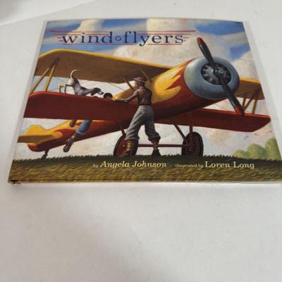 LOT 57D: Assorted Children’s Books featuring Characters as Calvin and Hobbes, Arthur, Clifford the Big Red Dog and More!